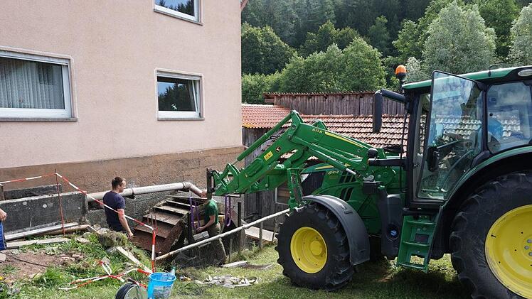 Das historische Mühlrad der Michelsmühle in Münchau wurde abgebaut. Foto: Marion Eckert
