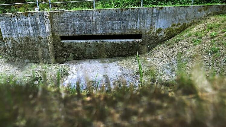 Der Markt Nordhalben muss sein bestehendes Regenüberlaufbecken erweitern. Foto: Hendrik Steffens, Archiv