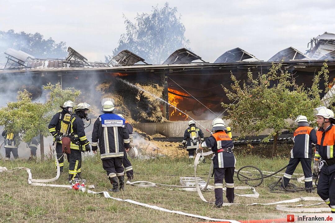 Grossbrand zerstoert Scheune in Puschendorf