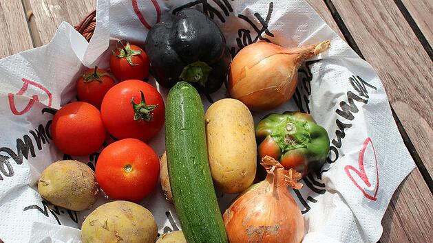 Viele verschiedene Obst- und Gemüsesorten haben im September Saison.