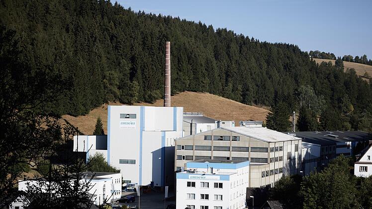 Gerresheimer   Tettau produziert    Glasbehälter für die Kosmetikindustrie. Knapp  600 Menschen arbeiten dort. Foto: Gerresheimer