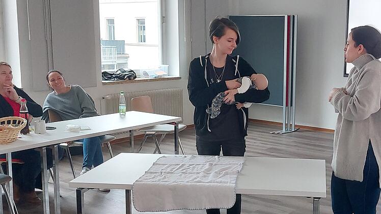 Stadt/Landkreis Kitzingen: Babysitter k&ouml;nnen nun ausgebildet werden - "Etliche wertvolle Tipps"