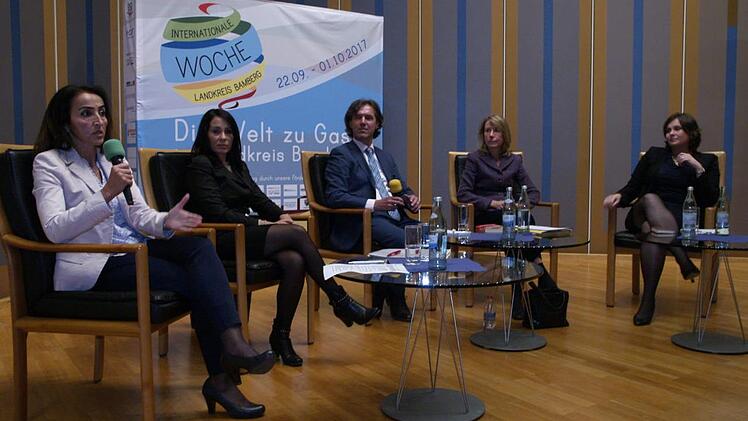 Die Diskussionsteilnehmer auf dem Podium Fotos: Andreas Thamm