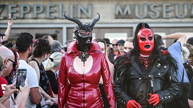 Lack-und-Leder-Schiff