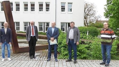 Frederic Martin, Hans Hemmerlein, Wolfgang B&ouml;hnlein, Erwin Wachter, Hans Michael Richter (von links) bei der Verabschiedung