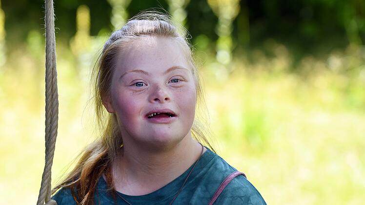 Amelie Gerdes spielt Claire, ein M&auml;dchen mit gro&szlig;en Tr&auml;umen.