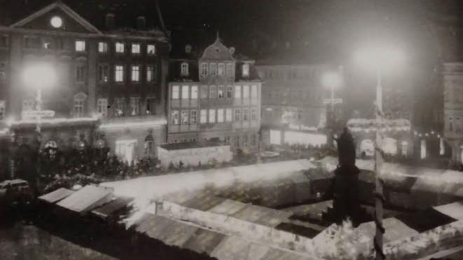 Blick auf den Coburger Weihnachtsmarkt 1959Foto: Tageblatt-Archiv/Leo Frick
