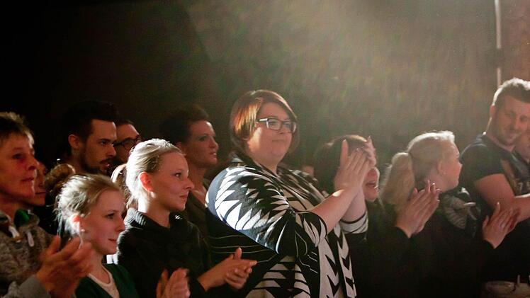 Gefeiertes Gastspiel: "The Best of Black Gospel" in der Heilig-Kreuz-Kirche Coburg.Foto: Jochen Berger