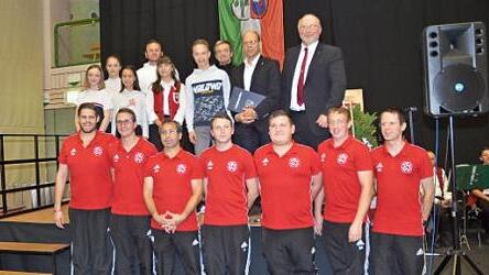 Vom TSV Weißenbrunn wurden zahlreiche Sportler für herausragende Erfolge mit Gold- und Bronzemedaillen geehrt.
