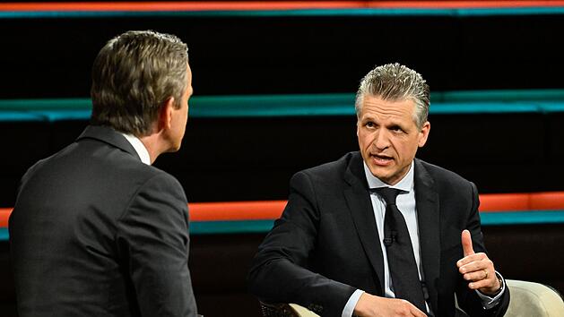 "Das Asylrecht sagt nirgendwo, dass man sich das Land seines Aufenthaltes aussuchen kann": Kanzleramtschef Thorsten Frei (rechts) verteidigte bei "Markus Lanz" die Asylpolitik der neuen Regierung.