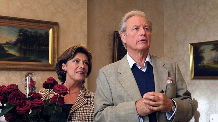 In der Rosamunde-Pilcher-Verfilmung "Pfeile der Liebe" war Gerhart Lippert 2008 an der Seite von Olivia Silhavy zu sehen.