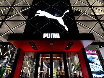 Puma baut 900 Jobs ab - fränkischer Sportartikelriese mit Verlusten