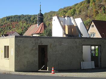 Das ehemalige Feuerwehrgerätehaus in Engenthal hat ausgedient und weicht einem Dorfgemeinschaftshaus.  Fotos: Winfried Ehling
