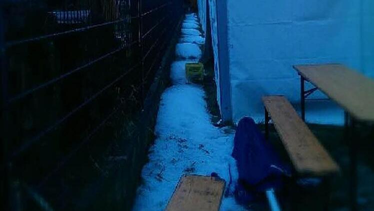 Vor dem Festzelt der Dormitzer Burschen. Foto: Welte