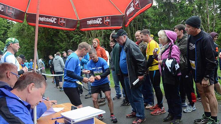 Rennsteig-Staffellauf in Tettau.  Foto: Karl-Heinz Hofmann