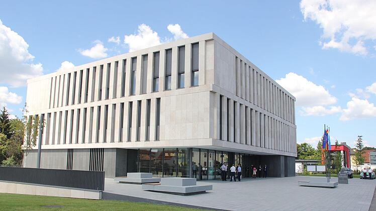 Das neue Amtsgerichtsgebäude am Tag seiner offiziellen Einweihung. Foto: Andreas Lösch