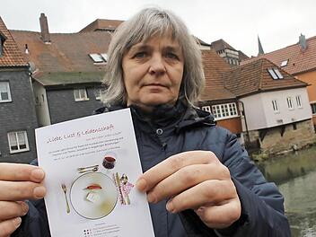 Bernadette Sauerschell wirbt für die neue Veranstaltung der Eheberatungsstelle Kronach. Sexualität sei ein wichtiges Thema, das von den Paaren viel zu oft unter den Teppich gekehrt wird.  Foto: Lisa Kieslinger