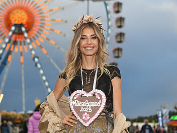 Cathy Hummels mit Oktoberfest-Besuch