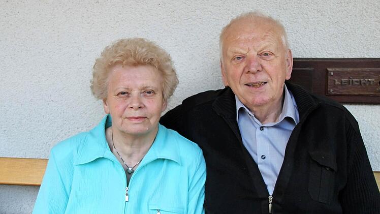 Irma und Hans Leicht sind seit 50 Jahreen eine Ehepaar.  Foto: C. Schwind