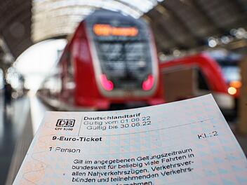 Wegen 9-Euro-Ticket: Hartz-IV-Empfänger sollen Geld zurückzahlen