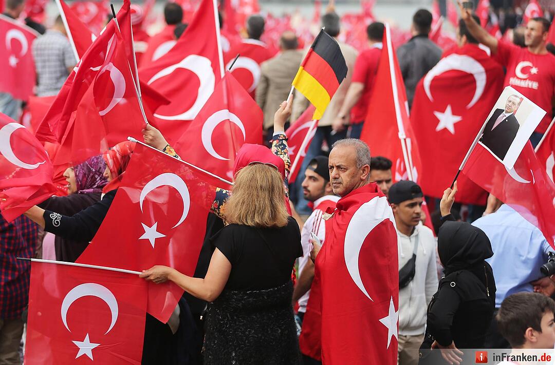 Demo von Erdogan-Anhängern in Köln