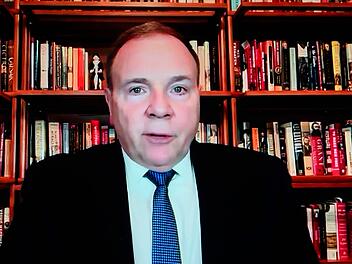 US-General a.D. Ben Hodges zeigte sich frustriert von der US-Regierung und ihrem Strategie-Papier für Europa: "Für mich fühlt sich das nach einem Betrug unter Freunden an. Der einzige, der einen Vorteil daraus ziehen kann, ist Putin."