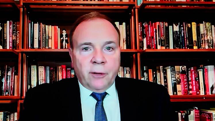 US-General a.D. Ben Hodges zeigte sich frustriert von der US-Regierung und ihrem Strategie-Papier für Europa: "Für mich fühlt sich das nach einem Betrug unter Freunden an. Der einzige, der einen Vorteil daraus ziehen kann, ist Putin."