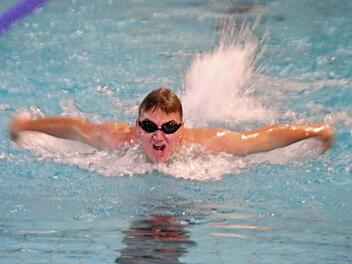 Lukas Zeller ist ein Sander Spitzensportler und wurde dafür geehrt. Foto: Archiv; restliche Fotos von Alfons Beuerlein