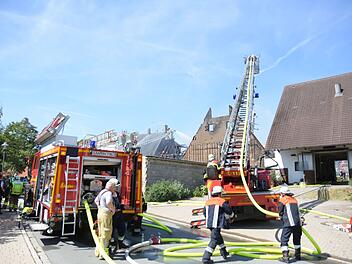 Vollbrand einer Scheune: Gebäude brennt komplett nieder