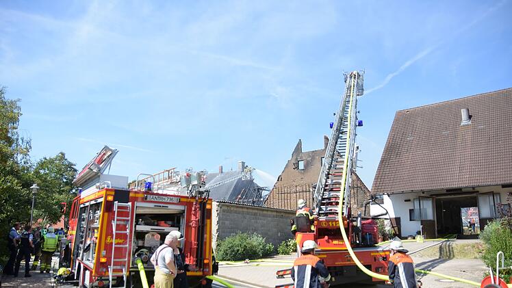 Vollbrand einer Scheune: Gebäude brennt komplett nieder