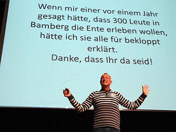 Frank Buschmann hat ein sehr erfolgreiches Jahr hinter sich und genoss den "Erzähl"-Abend im Bamberger Hegelsaal. Foto: Bertram Wagner