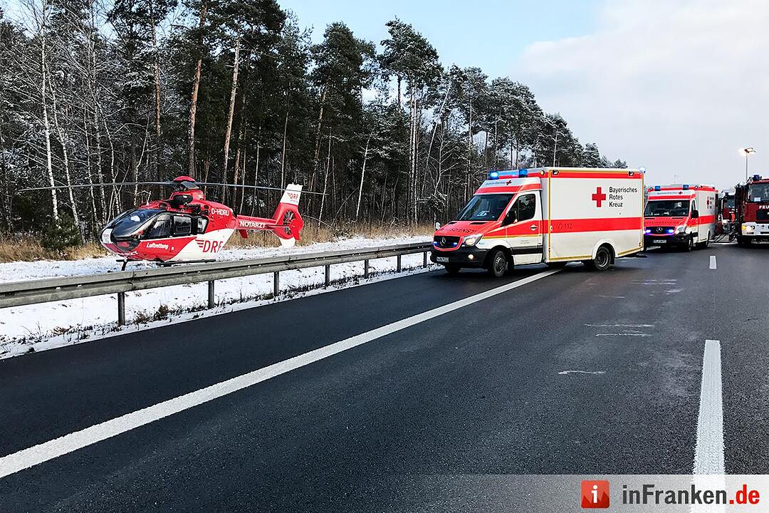 Schwerer Verkehrsunfall auf A3 bei Tennenlohe