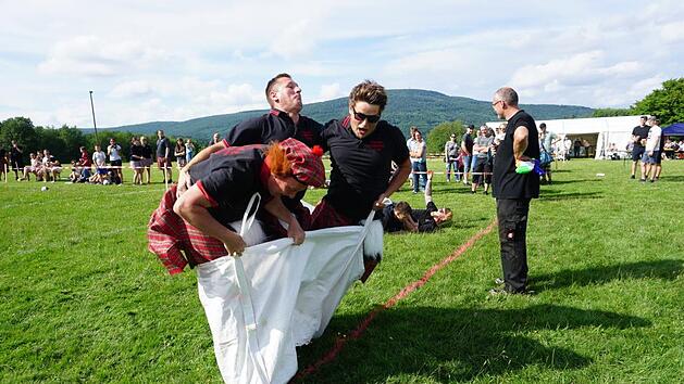 Die Rh&ouml;ner Highlandgames finden auch in diesem Jahr wieder statt. Termin ist am:&nbsp; Samstag, 25. Mai in Langenleiten. Foto: Archiv Marion&nbsp; Eckert