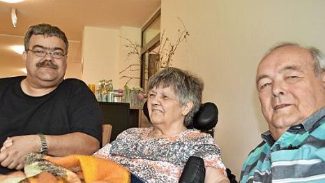 Margarita Gorski freute sich über den Besuch von Sohn Andreas (links) und Ehemann Manfred. Foto: Uschi Prawitz