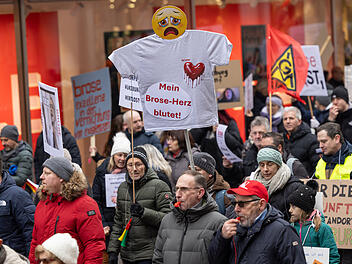 Würzburg: Mitarbeiter wehren sich gegen mögliche Schließung von Brose-Standort