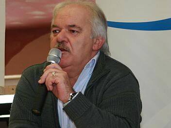 Kreisspielleitert Max Habermann hatte bei der Sommertagung der Kreisligisten einiges zu sagen. Foto: Archiv