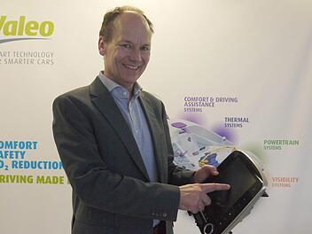 Urgestein: Thomas Hartleb stammt aus Neida und hat das Valeo-Engagement  im ehemaligen Siemens-Werk von Anfang miterlebt. Heute leitet er das Valeo-Kompetenzzentrum für Bedienelemente - mit weltweiter Verantwortung von Bad Rodach aus.Berthold Köhler