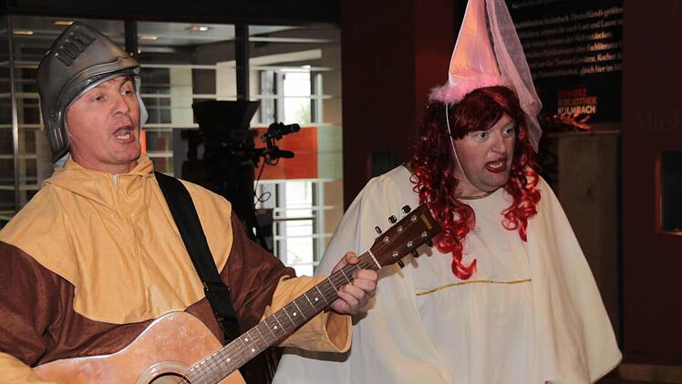 Das Programm lockerte das seltsame Paar auf (Manfred Spindler, links, Roland Jonak).