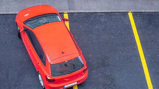 Auto, Parken, Busßgeld, Parkplatz, Regeln, Gesetze