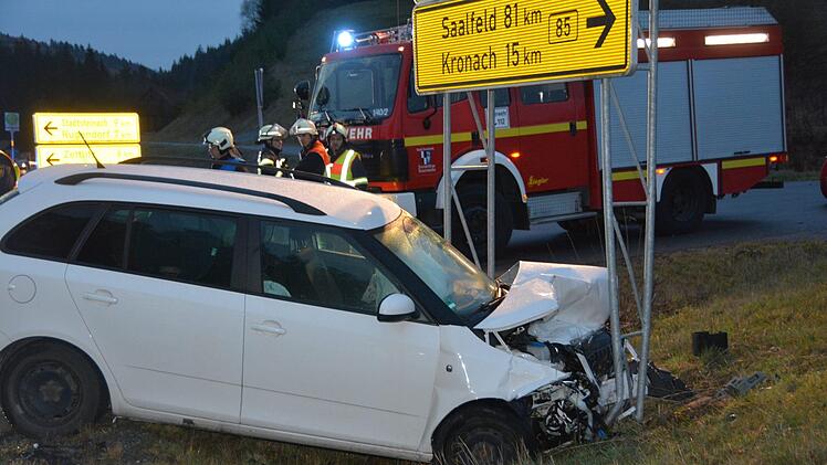 Schwerer Unfall am Donnerstagmorgen auf der B 85 bei Holzmühle (Kulmbach.)Dagmar Besand