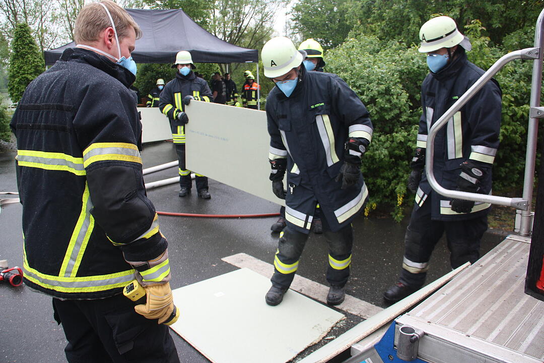 FEuerwehr-Brandcontainer