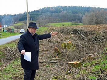 Immer noch heißt es warten auf das Pumpwerk. Doch in der nächsten Woche soll es laut dem Weißenbrunner Bürgermeister Egon Herrmann mit den Fundamentarbeiten für das Pumpwerk bei Reuth im Zuge der Wasserversorgung für Eichenbühl endlich losgehen. Die Lieferung hat sich erheblich verzögert. Foto: Karl-Heinz Hofmann