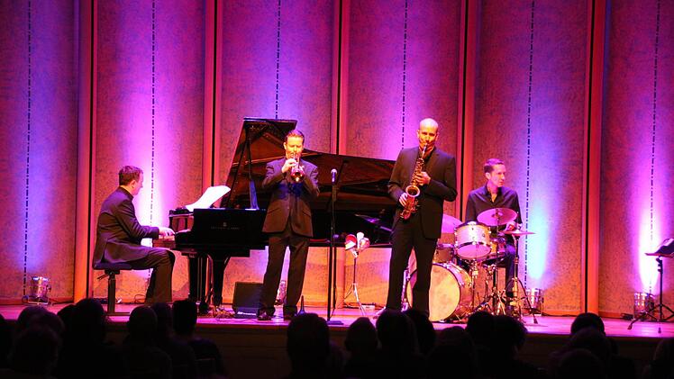 Eindrücke vom Konzert der Echoes of Swing. Foto: Ralf Ruppert