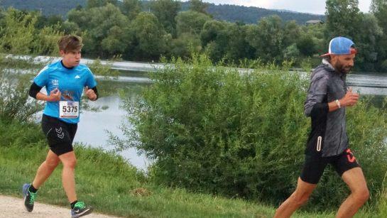 9350 Meter in gut 33 Minuten: Felix Mayerh&ouml;fer zeigte als Sieger &uuml;ber die f&uuml;nf Runden einmal mehr eine Demonstration seines l&auml;uferischen Potenzials.