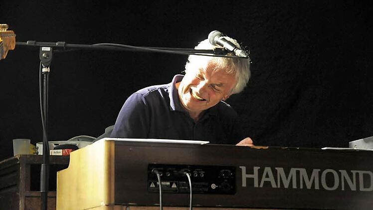 Beatles, Rolling Stones, The Who und viele mehr: Keyboarder Hans Wittmann und seine Bandkollegen lassen es am Samstag krachen.  Foto: privat