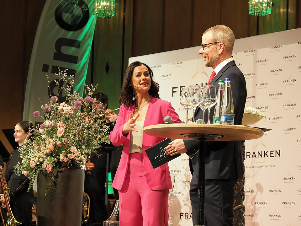 Die 68. Fr&auml;nkische Weink&ouml;nigin wurde gekr&ouml;nt.
