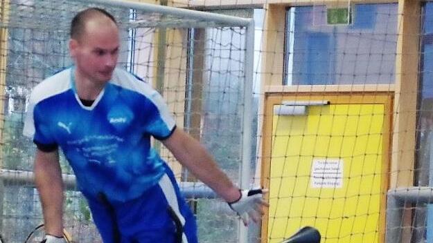 Andreas Klinger vom Landesligisten RVC Steinwiesen II war beim Bayernpokal-Finale für den verletzten Sebastian Rehmet im Einsatz und spielte an der Seite von Markus Michel.  Foto: Hans Franz