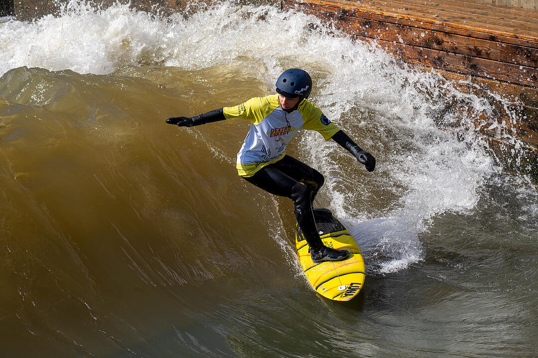 Die Surferwelle mitten in Nürnberg