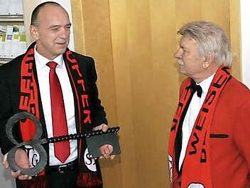 Bürgermeister Heinrich Süß hat den Schlüssel zurückbekommen. Foto: privat