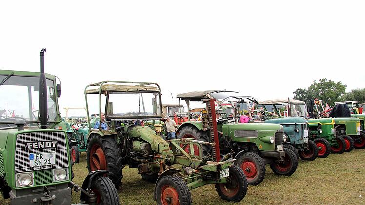 Impressionen vom Oldtimer-Treffen   Foto: Richard Sänger